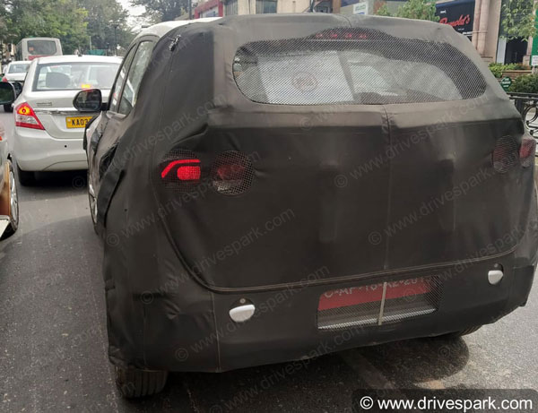 Kia Sonet Spy Pics: किया सॉनेट टेस्टिंग फीचर्स इंजन लॉन्च जानकारी