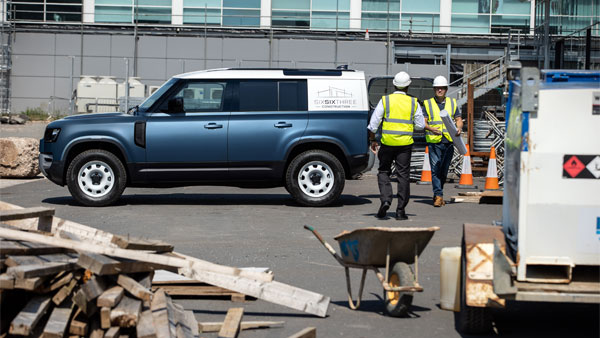 Land Rover Defender Hard Top Launch Details: लैंड रोवर डिफेंडर हार्ड टॉप इस साल अंत में होगी लॉन्च