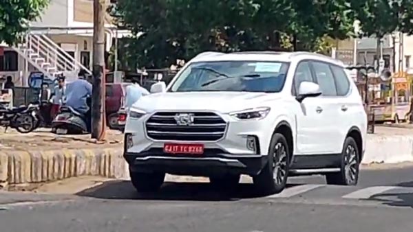 MG Gloster Spied In India: एमजी ग्लोस्टर टेस्टिंग भारत लॉन्च जानकारी