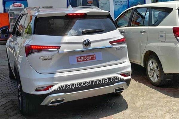 MG Hector Plus Spied Testing: एमजी हेक्टर प्लस लॉन्च से पहले आई नजर, टोयोटा इनोवा क्रिस्टा को देगी टक्कर