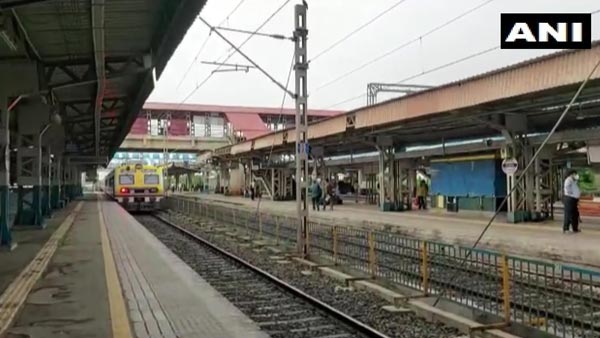 Mumbai Local Train Service Resume: मुंबई लोकल ट्रेन सेवा शुरू सिर्फ जरुरी सेवा कर्मचारियों के लिए जानकारी