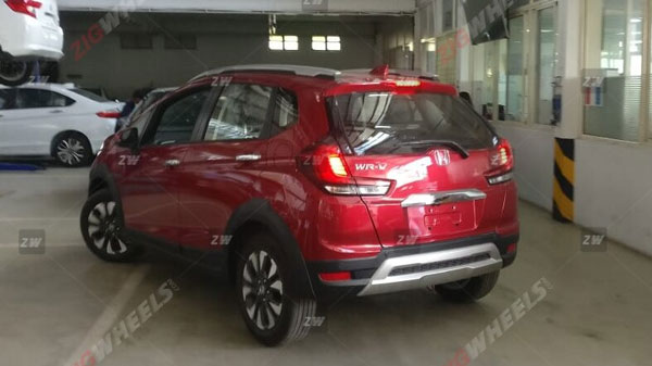 2020 Honda WR-V BS6 At Dealerships: नई होंडा डब्ल्यूआर-वी फेसलिफ्ट डीलरशिप पर आई नजर