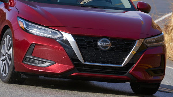 Nissan To Launch Compact Sedan: निसान की यह कार देगी मारुति डिजायर को टक्कर