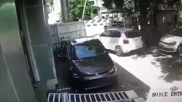New Volkswagen Polo Delivery Gone Wrong: डीलरशिप पर ही नई फॉक्सवैगन पोलो पलटी, देखें वीडियो