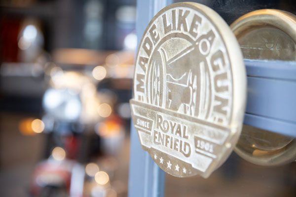 Royal Enfield To Start Cost Cutting Drive: राॅयल एनफील्ड कर रही है खर्चों में कटौती, कई क्षेत्रीय कार्यालय होंगे बंद