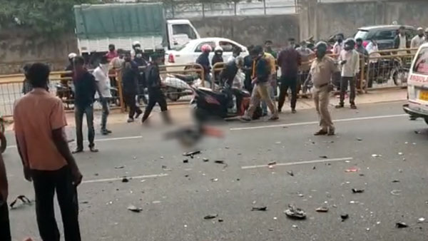 Bangalore Bike Incident: बैंगलोर बाइक हादसा स्टंट 3 युवक की गयी जान