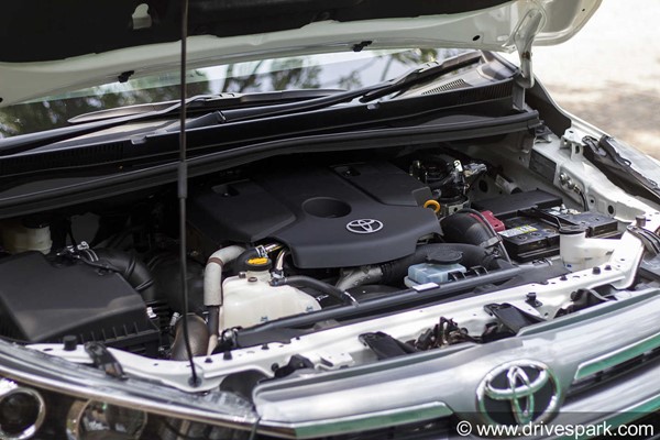 Toyota Innova Crysta BS6 Price Hike: टोयोटा इनोवा क्रिस्टा बीएस6 कीमत वृद्धि जानकारी
