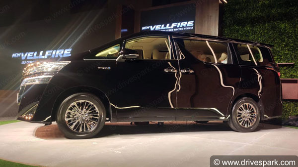 Toyota Vellfire & Camry Hybrid Price Hike: टोयोटा वेलफायर व कैमरी हाइब्रिड कीमत वृद्धि जुलाई