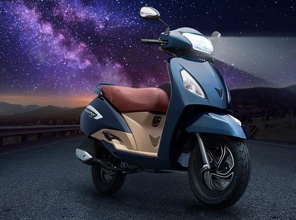TVS Smart Scooters And Bikes: टीवीएस स्मार्टएक्सोनेक्ट कनेक्टेड तकनीक स्कूटर व बाइक जानकारी