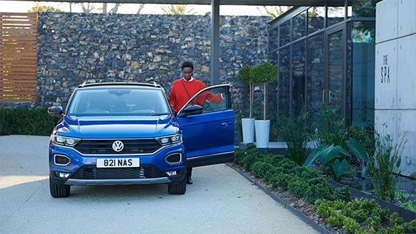 Volkswagen T-Roc Delivery Delay: फॉक्सवैगन टी-रॉक डिलीवरी देरी कारण जानकारी