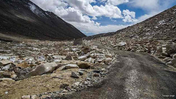 Highest Motorable Roads In India: भारत की सबसे ऊँची मोटरेबल् रोड व पास
