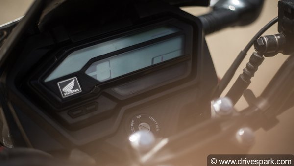 Honda X Blade BS6 To Launch Soon: होंडा एक्स ब्लेड बीएस6 जल्द होगी लाॅन्च, मिलेंगे कई अपडेट