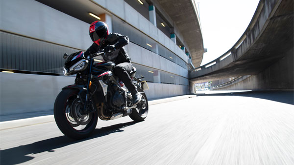 Triumph Street Triple R Launch Details: ट्रायम्फ की स्ट्रीट ट्रिपल आर अगले हफ्ते होगी लॉन्च