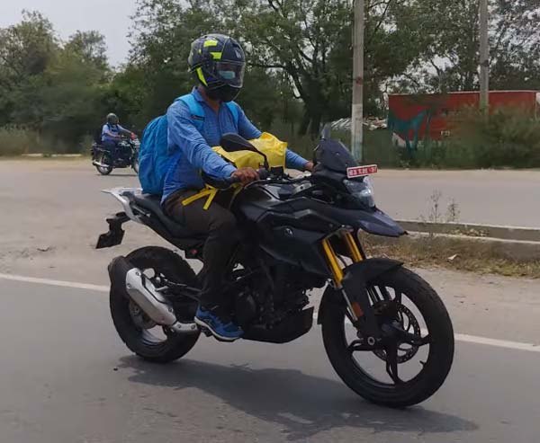 BMW G 310 R & G 310 GS Spied: बीएमडब्ल्यू जी 310 आर व जी 310 जीएस टेस्टिंग के दौरान आईं नजर