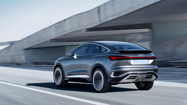 Audi Unveiled Q4 Sportback E-Tron Concept: ऑडी ने क्यू4 स्पोर्टबैक ई-ट्रॉन कॉन्सेप्ट का किया खुलासा