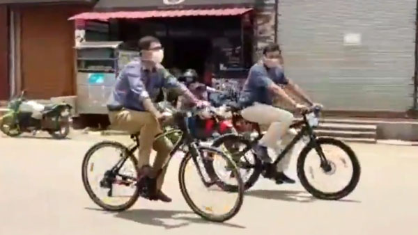 Bastar SP, DC Spotted Riding Bicycle: बस्तर के कलेक्टर और उपायुक्त ने की साइकिल की सवारी