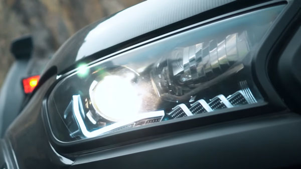 Ford Endeavour Modified Video: फोर्ड एंडेवर को मिला नया अवतार, बदल सकती है अपनी हाइट