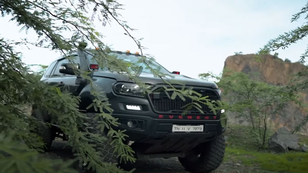 Ford Endeavour Modified Video: फोर्ड एंडेवर को मिला नया अवतार, बदल सकती है अपनी हाइट