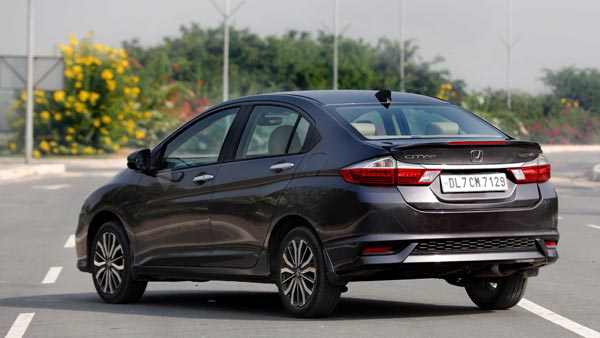 Honda City 4th-Gen Variant Details: होंडा सिटी चौथी जनरेशन सिर्फ दो वैरिएंट में होगी उपलब्ध