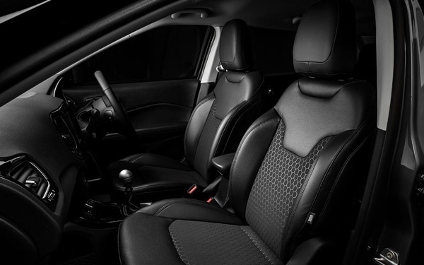 Jeep Compass Night Eagle Edition Launched: जीप कम्पास नाइट ईगल एडिशन भारत में लॉन्च, जानें कीमत
