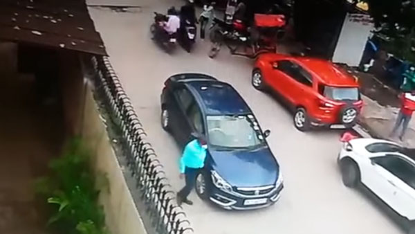 तीन स्कूटी सवार 6 लोगों ने इस शातिर तरीके से मारुति सियाज के चालक को लूटा, देखें वीडियो
