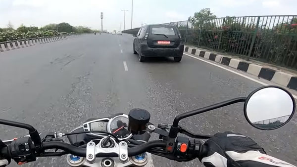 Maruti XL5 Spotted Testing: मारुति सुजुकी एक्सएल5 दिल्ली-एनसीआर में टेस्टिंग के दौरान आई नजर