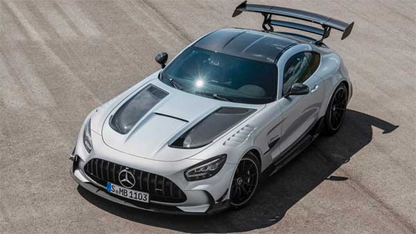 Mercedes AMG GT Black Series Unveiled: मर्सिडीज-एमजी जीटी ब्लैक सीरीज स्पोर्ट्स कार हुई पेश