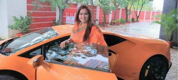 बॉलीवुड एक्टर्स न्यू कार कलेक्शन अजय देवगन रणवीर सिंह कार जानकारी