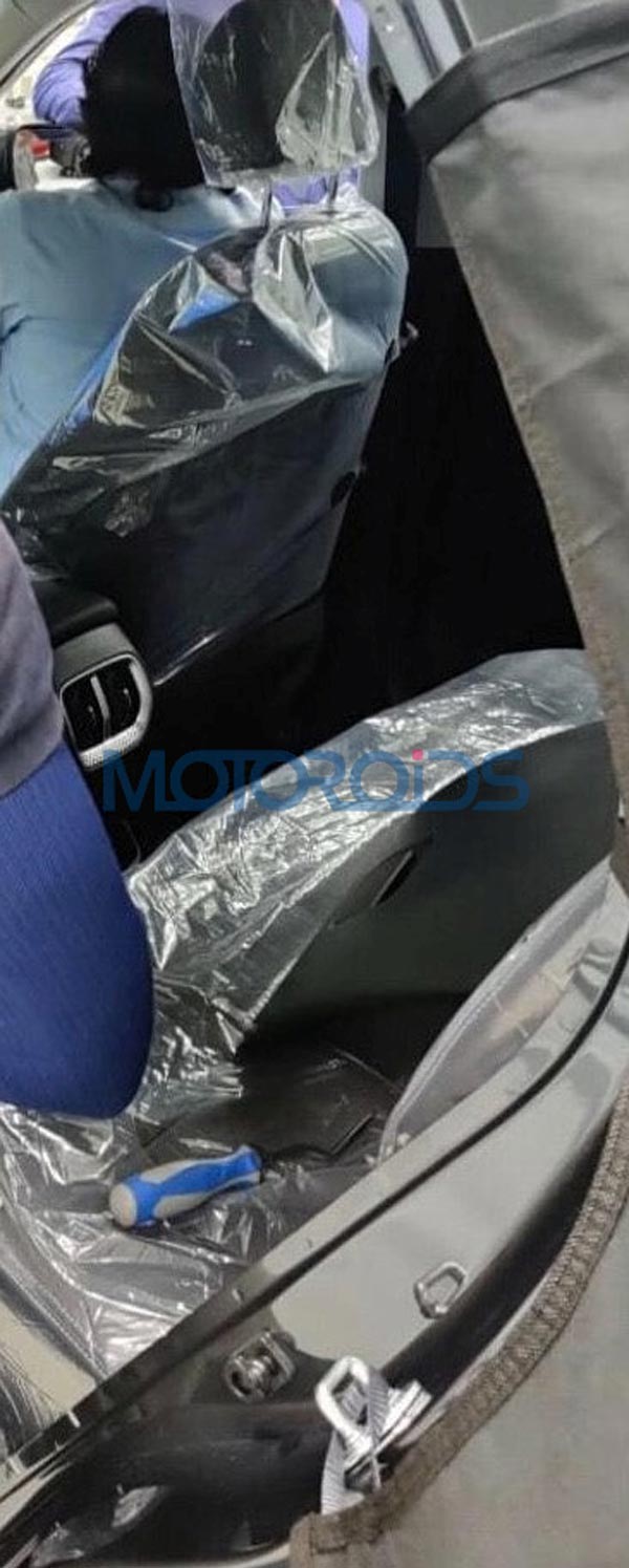 Kia Sonet Production Model Spied: किया सॉनेट प्रोडक्शन मॉडल आई नजर, देखें