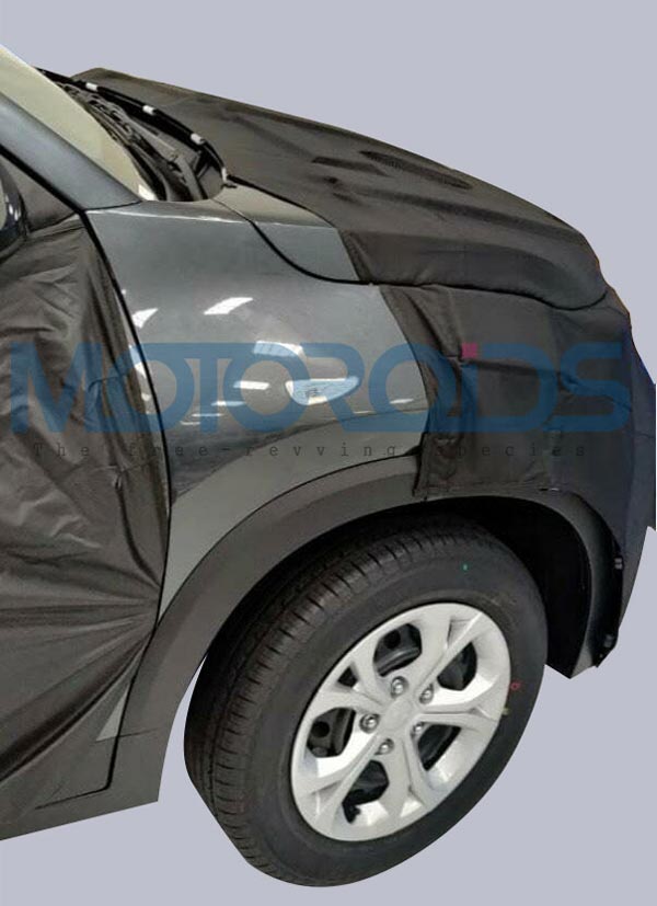 Kia Sonet Production Model Spied: किया सॉनेट प्रोडक्शन मॉडल आई नजर, देखें