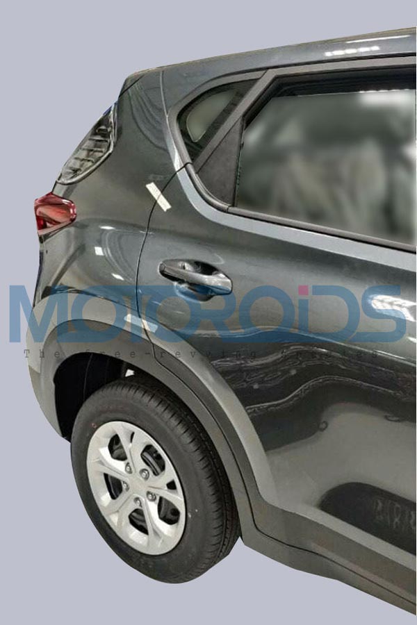 Kia Sonet Production Model Spied: किया सॉनेट प्रोडक्शन मॉडल आई नजर, देखें