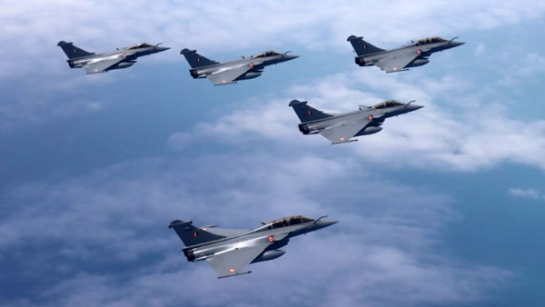 Rafale Fighter Jet Reaches India: 5 राफेल फाइटर जेट भारत पहुंची जानकारी