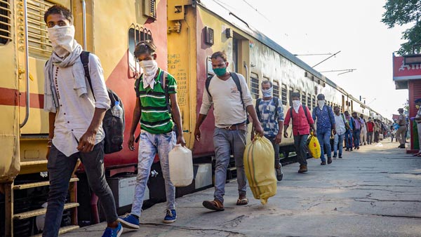 Railway Shramik Trains: रेलवे ने श्रमिक ट्रेन से कमाएं 429 करोड़ रुपये, गुजरात से सबसे अधिक