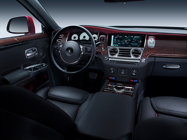 New-Gen Rolls-Royce Ghost Teased: नई-जनरेशन रोल्स-रॉयस घोस्ट की टीजर इमेज जारी, लॉन्च जल्द