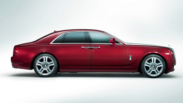New-Gen Rolls-Royce Ghost Teased: नई-जनरेशन रोल्स-रॉयस घोस्ट की टीजर इमेज जारी, लॉन्च जल्द