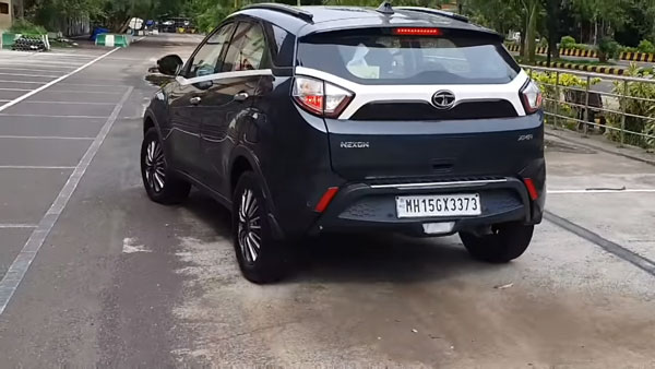Tata Nexon Gets Touch Screen Like Tesla: टाटा नेक्सन में लगाई टेस्ला जैसी टच स्क्रीन, देखें वीडियो