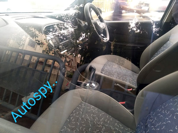 Tata Tigor EV Facelift Spied: टाटा टिगोर ईवी फेसलिफ्ट टेस्टिंग के दौरान आई नजर, तस्वीरें