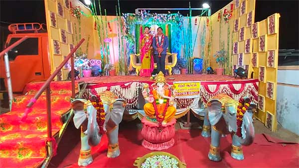 Lorry Converted To Mobile Wedding Platform: तमिलनाडु युवक मोबाइल वेडिंग हॉल जानकारी