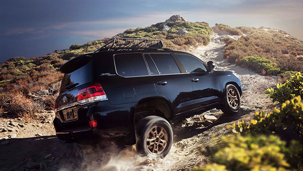 Toyota Land Cruiser Facelift Soon To Launch: टोयोटा लैंड क्रूजर फेसलिफ्ट जल्द होगी लाॅन्च