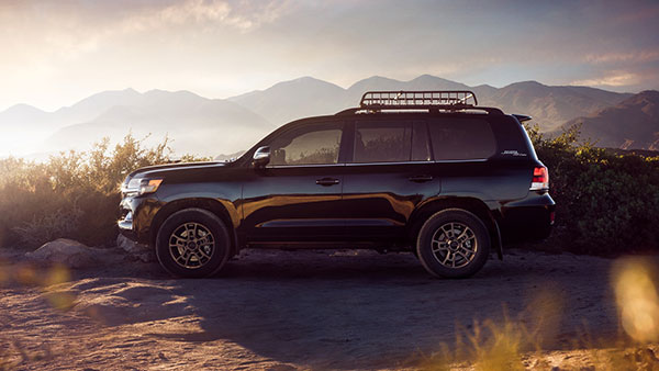 Toyota Land Cruiser Facelift Soon To Launch: टोयोटा लैंड क्रूजर फेसलिफ्ट जल्द होगी लाॅन्च