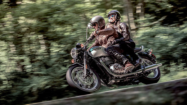 Triumph Offers Free Accessories With Bonneville: ट्रायम्फ बाॅनवील बाइक पर दे रही है मुफ्त एक्सेसरीज