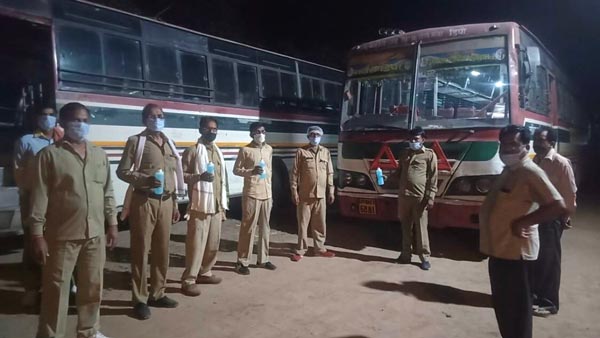 Uttar Pradesh Road Transport Authority: योगी आदित्यनाथ ने की राज्य ट्रांसपोर्ट निगम की सराहना, जानें
