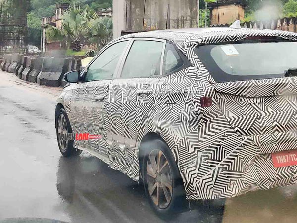 Next-Gen Hyundai i20 Spied Testing: नई हुंडई आई20 टेस्टिंग के दौरान दिखी, जल्द होगी लाॅन्च