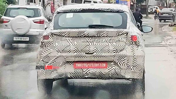 Next-Gen Hyundai i20 Spied Testing: नई हुंडई आई20 टेस्टिंग के दौरान दिखी, जल्द होगी लाॅन्च
