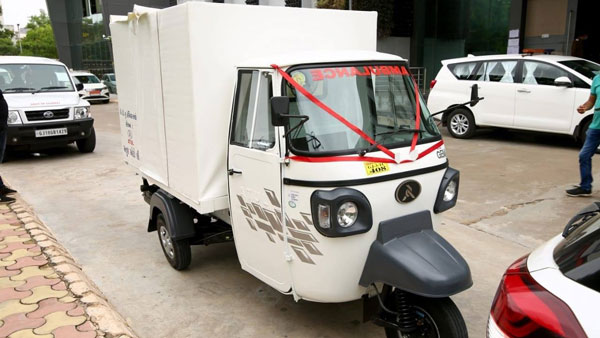 Three Wheeler Ambulance: अब आ गयी तीन पहिया एम्बुलेंस, संकरे गलियों में भी आसानी से होगी एंट्री