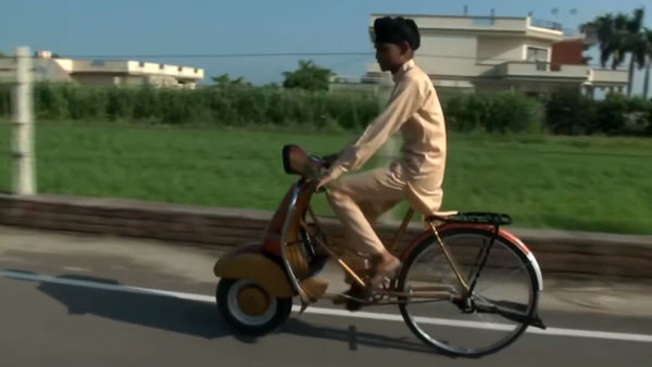 Student Builds Bicycle-Scooter During Lockdown: पंजाब आठवीं के बच्चे ने स्कूटर जैसे दिखने वाली साइकिल बनाई