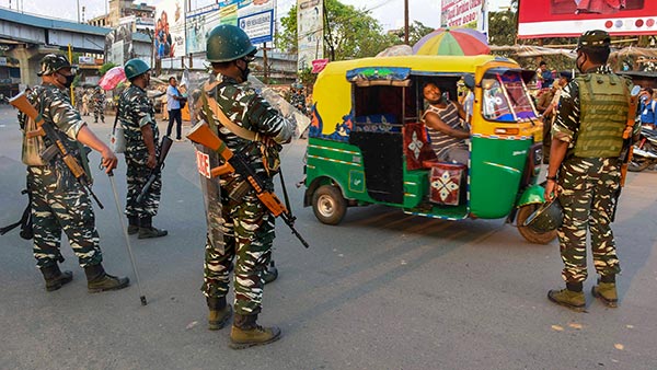 Vehicles Challaned In Noida: नोएडा में एक दिन में कटा 1700 वाहनों का चालान, जानें