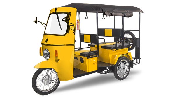 Amritsar mechanic turns e-rickshaw into vintage: यह मेकैनिक इलेक्ट्रिक रिक्शा को दे रहा विंटेज कार का रूप, जानें कैसे