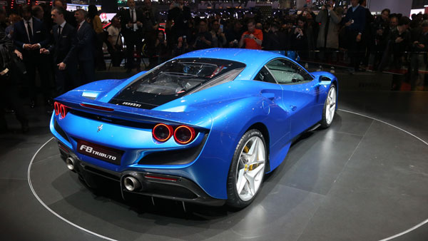 Ferrari F8 Tributo Launched: फरारी एफ8 ट्रिब्यूटो भारत में लॉन्च कीमत 4.02 करोड़ रुपये