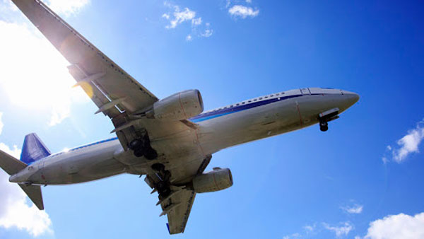 Why Planes Don't Fly Over Holy Kaba: काबा के ऊपर से क्यों नहीं उड़ते हैं प्लेन, जानें कारण